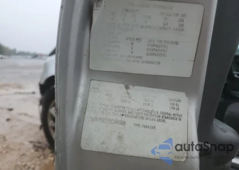 2001 Pontiac Grand Am Se z USA, uszkodzony, nr VIN 1G2NE52T61M642054